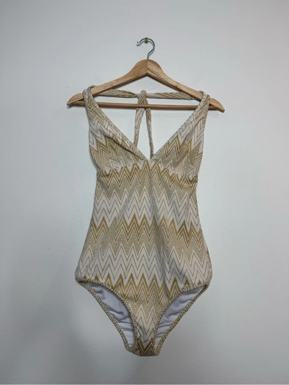 Shoshanna Chevron Check V-Neck Halter Neck One Piece Swim Suit size 8 missoni